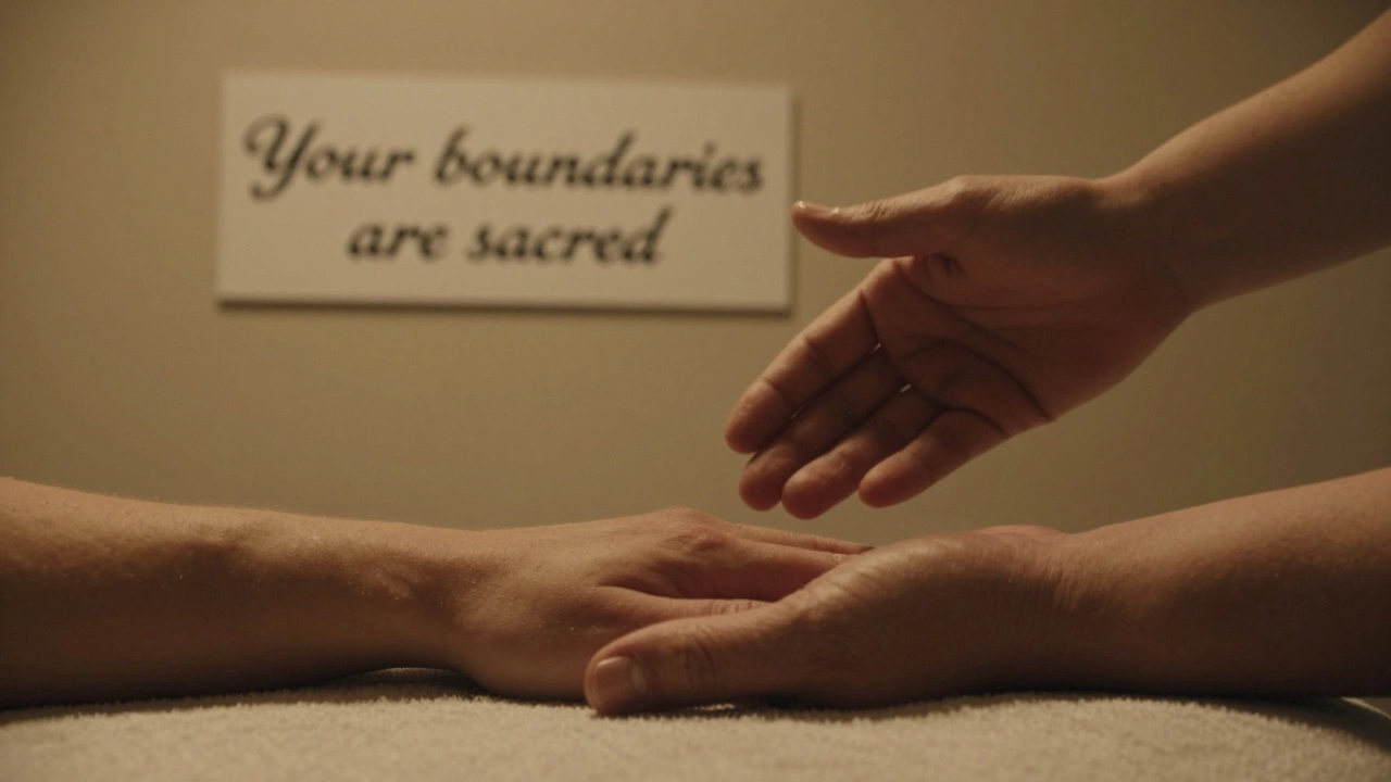 Ruce maséra a klienta v respektující vzdálenosti, na pozadí nápis o hranicích.